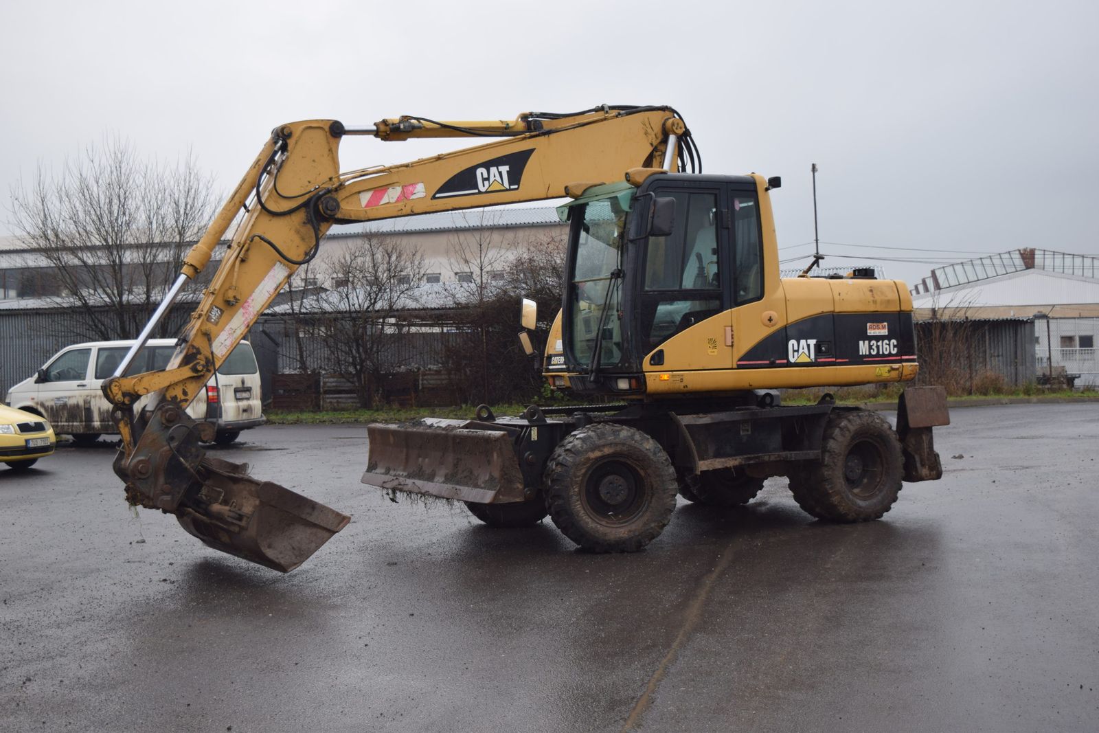 Stroj CAT 316